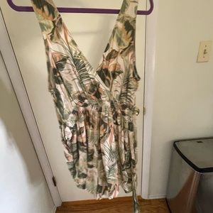 American Eagle  Palm Leaf V Neck Romper with Belt XL